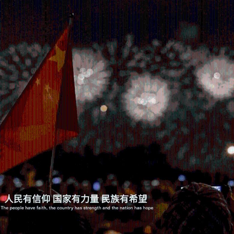 救援落湖男孩
